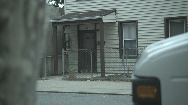 MS, R/F，街对面的房子，斯塔顿岛，纽约市，纽约州，美国视频素材