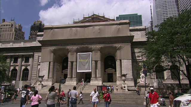 WS，正在翻新的纽约公共图书馆立面，纽约市，美国视频素材