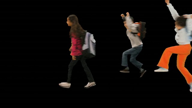 WS，工作室拍摄的孩子(6-7)背着背包在屏幕上跑视频素材