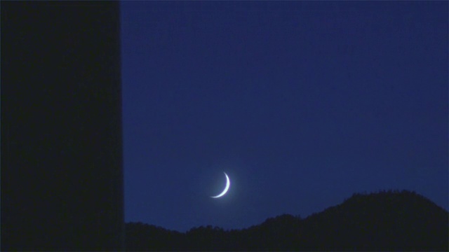T/L, WS，新月在山后面，北棕榈泉，美国加利福尼亚州视频素材