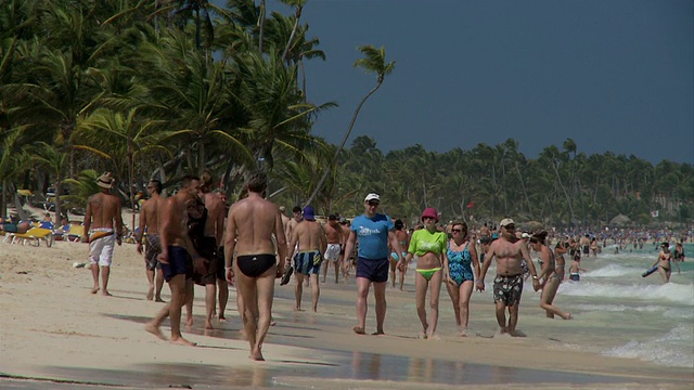 SLO MO, MS，拥挤的海滩，蓬塔卡纳，多米尼加共和国视频下载
