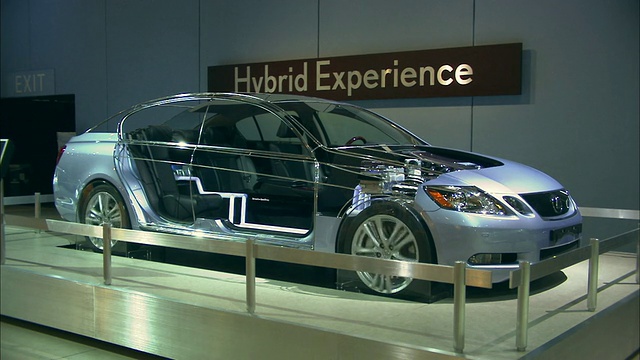 MS混合动力汽车在美国加州洛杉矶车展上展出视频素材