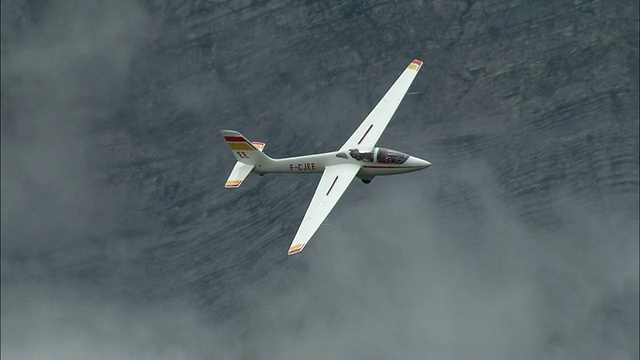 航拍滑翔机，格勒诺布尔，罗讷-阿尔卑斯，法国视频素材