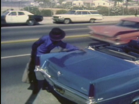1970年代的WS Man抛光汽车和离开/洛杉矶，加利福尼亚/音频视频下载