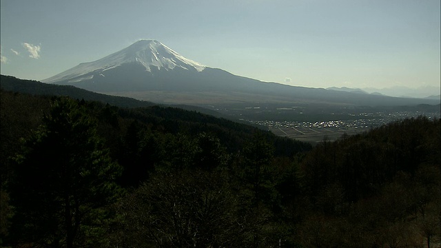 日本本州岛神奈川县富士箱根国家公园富士山视频下载