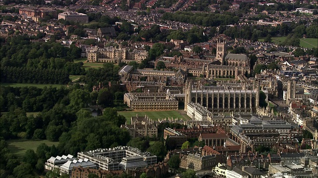 艾尔夫克莱尔学院，国王学院教堂和附近的建筑，剑桥大学/英国视频下载