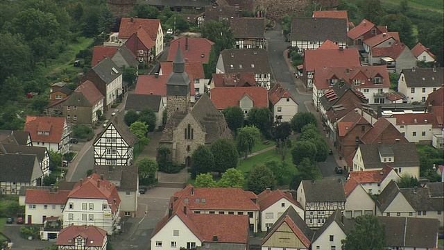 鸟瞰图Trendelburg，黑森，德国视频素材