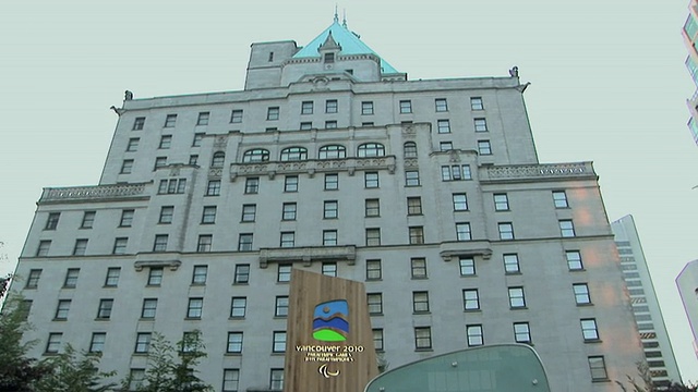 MS LA TD Fairmont酒店及奥运倒计时钟，温哥华，不列颠哥伦比亚省，加拿大视频素材