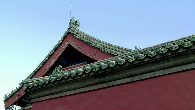 中国北京，天坛，中国古代建筑的华丽屋顶视频下载