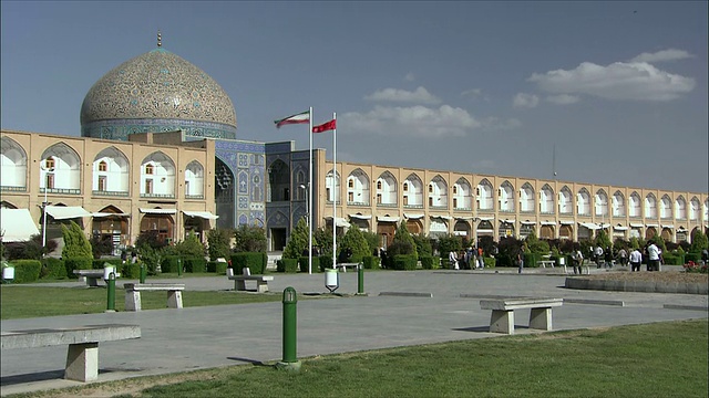伊朗伊斯法罕:WS PAN Naghsh-e Jahan广场、Sheikh Lotfollah清真寺和Imam Khomeini清真寺视频素材