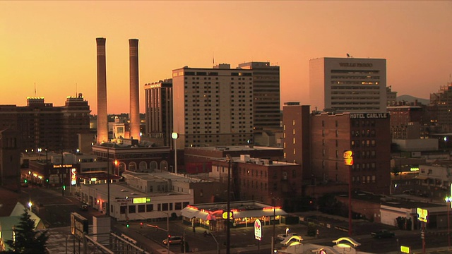 Cu Zo Ws Ha 城市景观在日落时分， 斯波坎， 华盛顿， 美国视频下载
