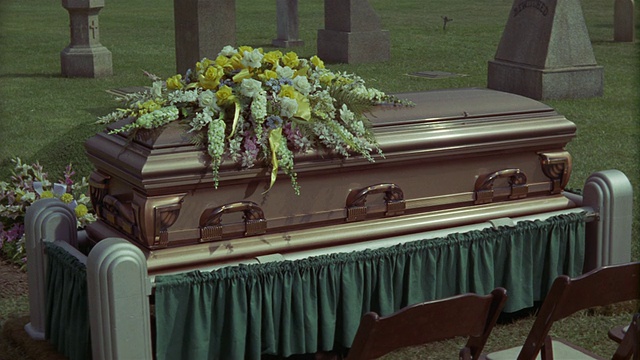 1969年美国公墓上的MS Coffin视频下载