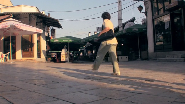 马其顿首都斯科普里市中心的WS ZI街景视频素材