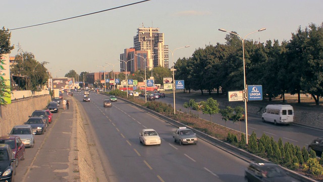 马其顿斯科普里的交通场景视频下载