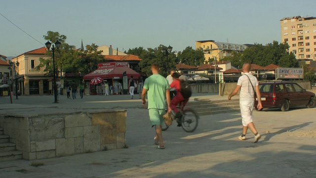 马其顿斯科普里市中心WS马其顿街景视频下载
