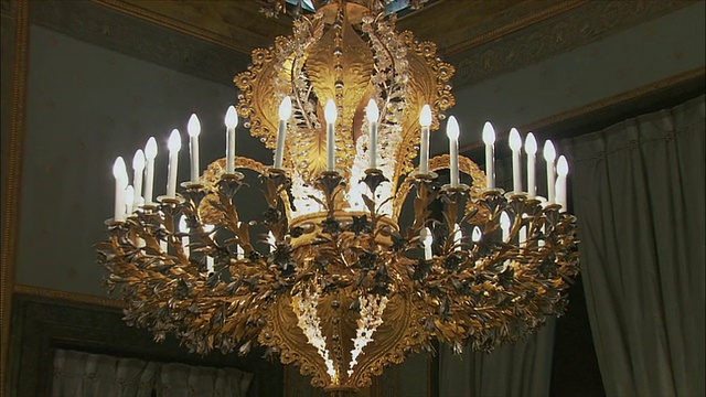 华丽的吊灯，皇家宫殿，马德里，西班牙视频素材
