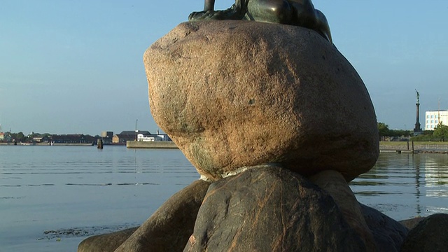 WS TU小美人鱼石像/丹麦哥本哈根视频素材