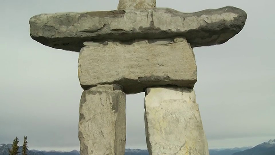 加拿大不列颠哥伦比亚省惠斯勒山顶的因努舒克大学视频素材