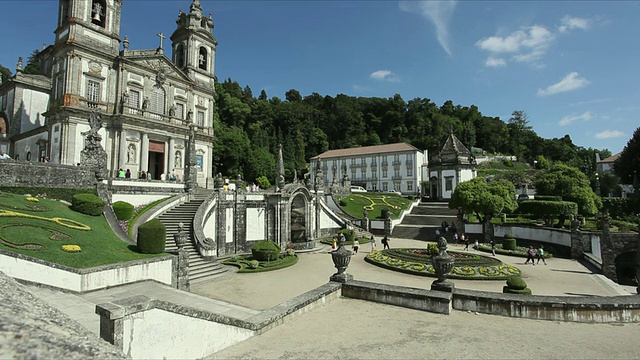 葡萄牙蒙特/布拉加邦耶稣圣殿的WS巴洛克教堂和花园视频下载