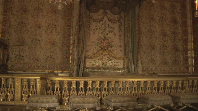 法国法兰西岛凡尔赛宫女王房间内景视频素材