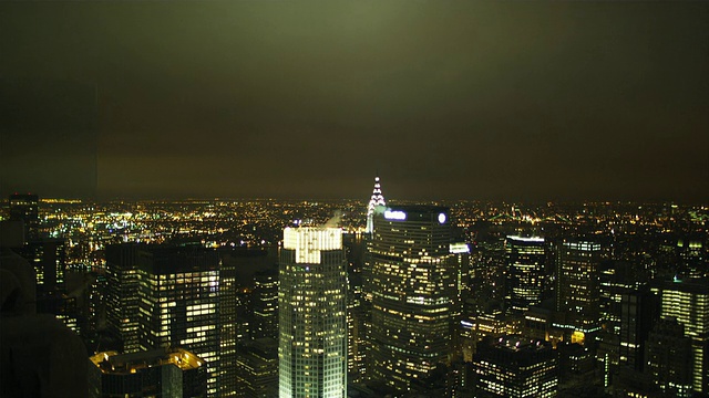 美国纽约，曼哈顿市中心的夜景视频下载