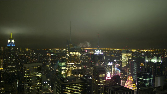 WS T/L曼哈顿市中心的夜景/纽约市，美国纽约视频素材