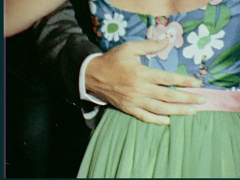 1966蒙太奇夫妇在舞池慢舞/汉密尔顿，百慕大视频下载