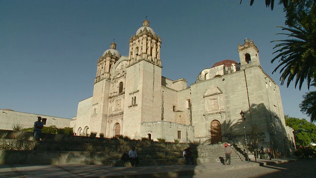 墨西哥圣多明各古兹曼教堂/瓦哈卡视频素材
