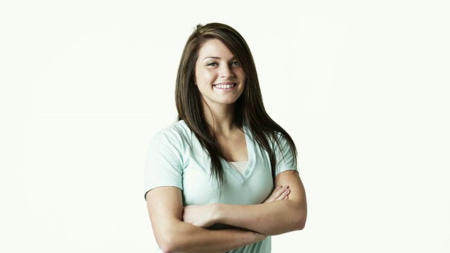 MS年轻女子肖像白底/ Orem，犹他州，美国视频素材