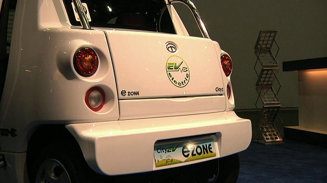 cuzo CT&T eZone City2，一款电动汽车，在2010年底特律车展/美国密歇根州底特律展出视频下载