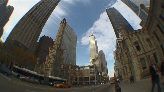 WS T/L街道交通视图/芝加哥，伊利诺伊州，美国视频下载