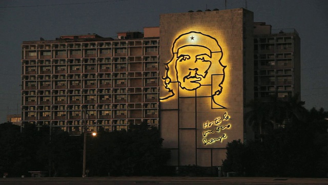 古巴哈瓦那革命广场WS Building with Che Guevara视频下载