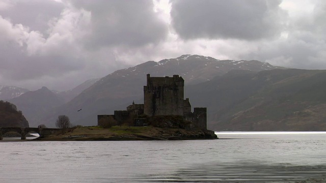 英国苏格兰多尼冬季Eilean Donan城堡视频下载