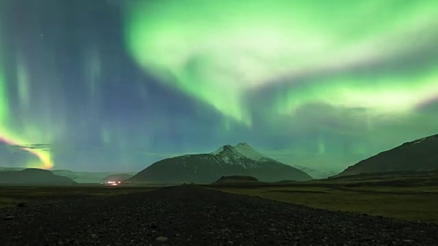 北极光(北极光)在冰岛的时间间隔视频下载