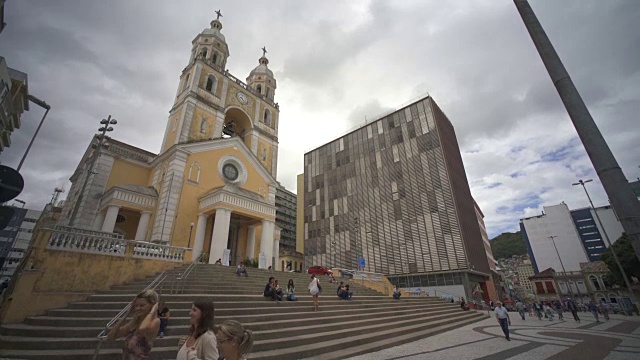 巴西弗洛里亚诺波利斯市中心亚历山大大教堂的流亡夫人和圣凯瑟琳大教堂视频素材