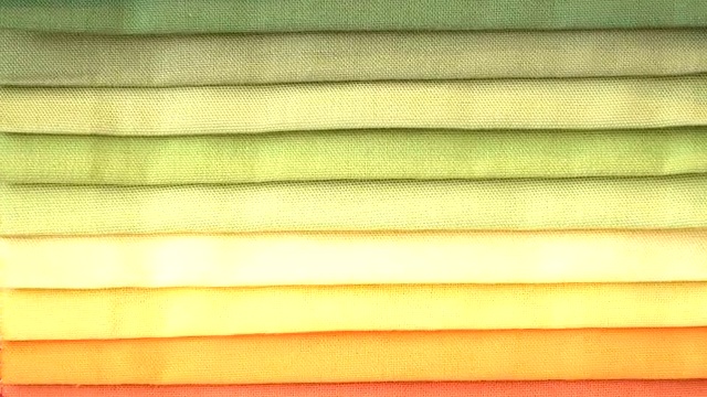 放大纺织厂的布料颜色样本视频下载