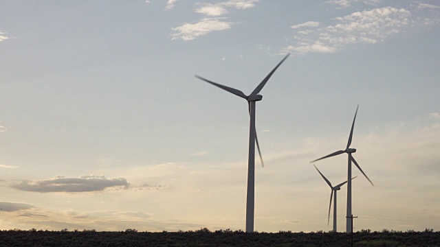 西澳大利亚州Cle Elum附近的风力涡轮机视频素材
