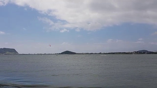 在济州岛海滩风筝冲浪风景-时间流逝，大韩民国视频素材
