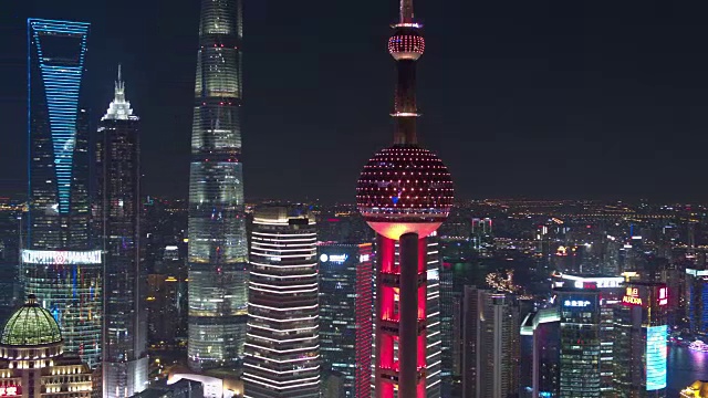 上海摩天大楼鸟瞰图，无人机拍摄视频素材