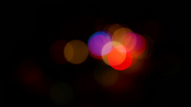 车辆在交通灯中的虚景效应视频素材