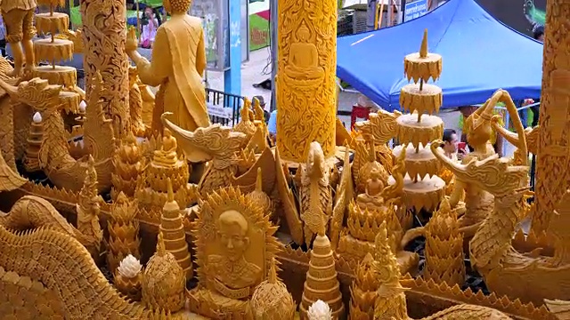 泰国传统节日佛节蜡烛游行视频素材