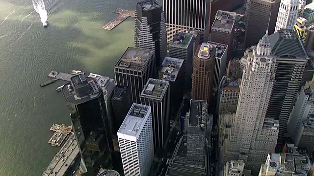 鸟瞰图曼哈顿市中心-金融区，纽约，美国视频下载