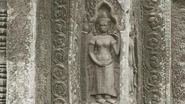 近距离的一个雕刻的女性在塔普伦神庙视频下载