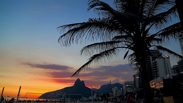 美丽的日落在里约热内卢de Janeiro海滨视频素材