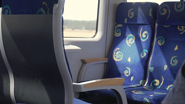 德国火车上的空座位视频下载