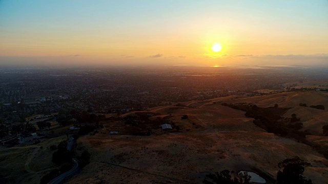 日落在旧金山湾区视频素材