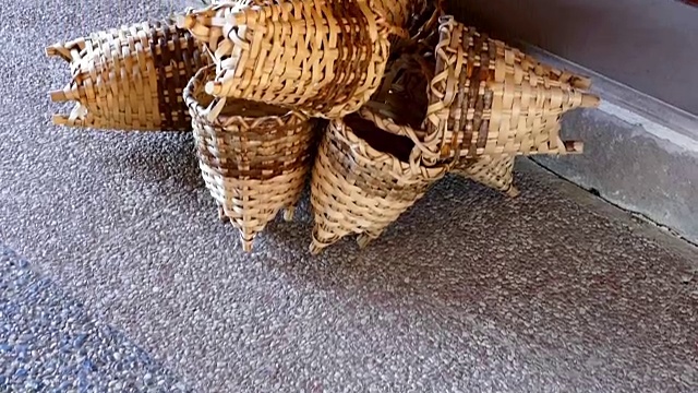 土耳其篮子，手工编织的芦苇篮子，视频下载