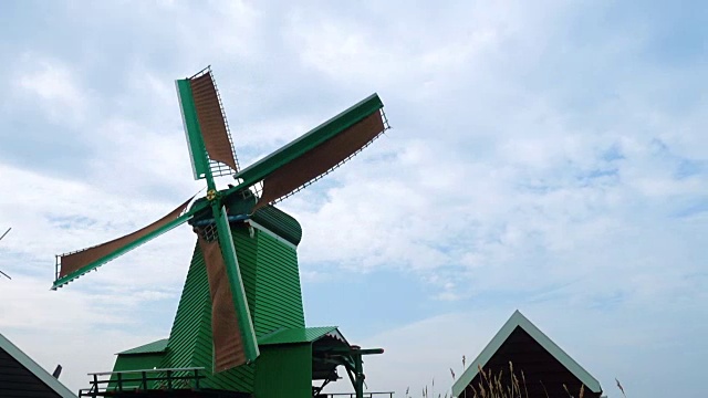 Zaanse Schans的风车视频素材