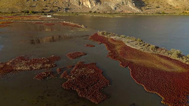 希腊普罗科普湖的鸟瞰图。视频下载