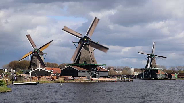 荷兰Zaanse Schans的风车视频素材